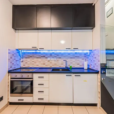 Flex Selfcheckins 147 - - Bedroom - Garage - Loggia Zagreb
