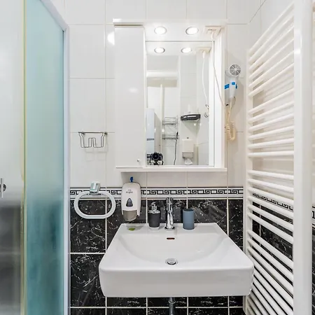Flex Selfcheckins 147 - - Bedroom - Garage - Loggia *